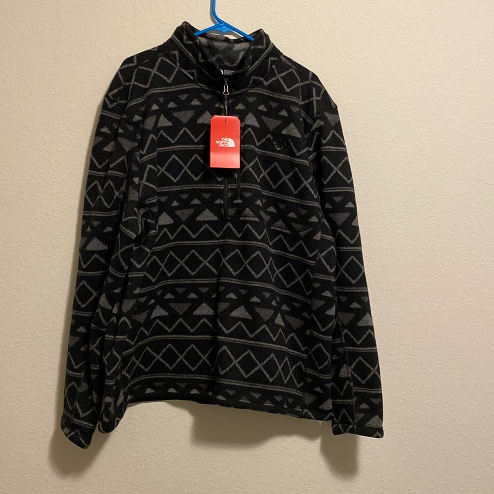 The North Face 1/4 Zip pullover